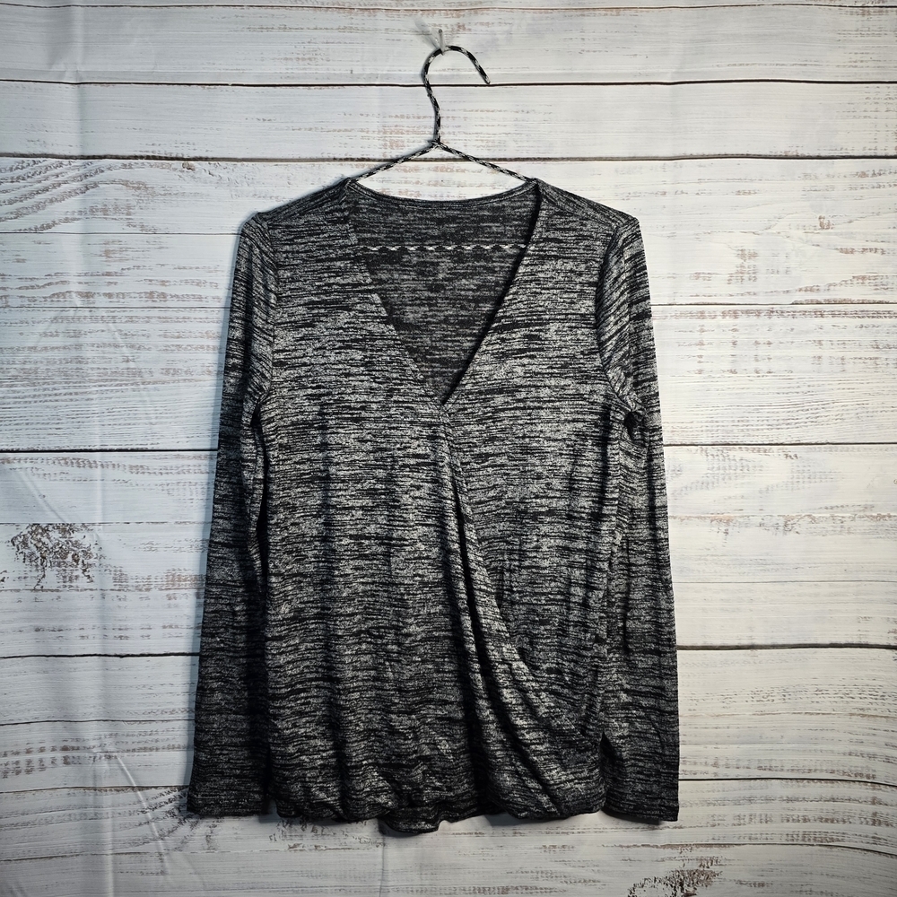 GAP Black and Gray Longsleeve V-Neck‎ Womens Size Xsmall Blouse Top